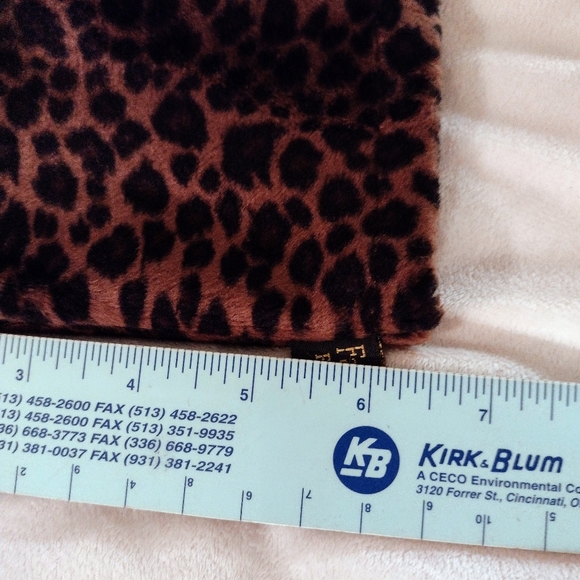 Vintage fabulous fur sunglass holder - Picture 6 of 8